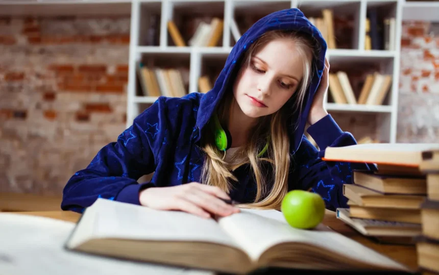 oung Student Focused on Research