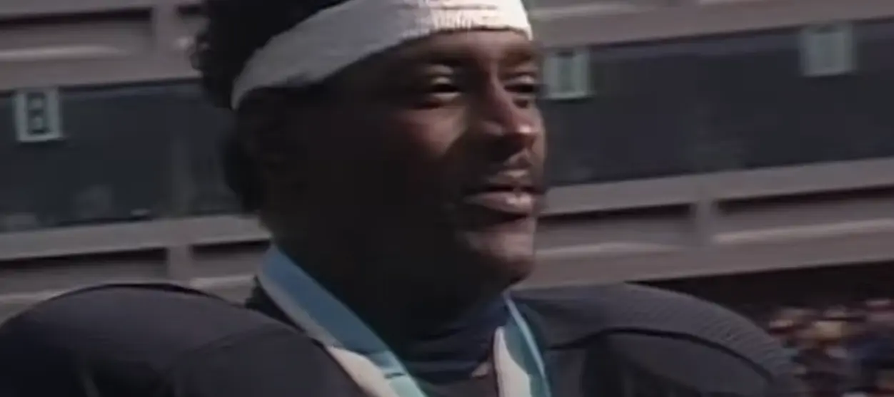 Walter Payton in action