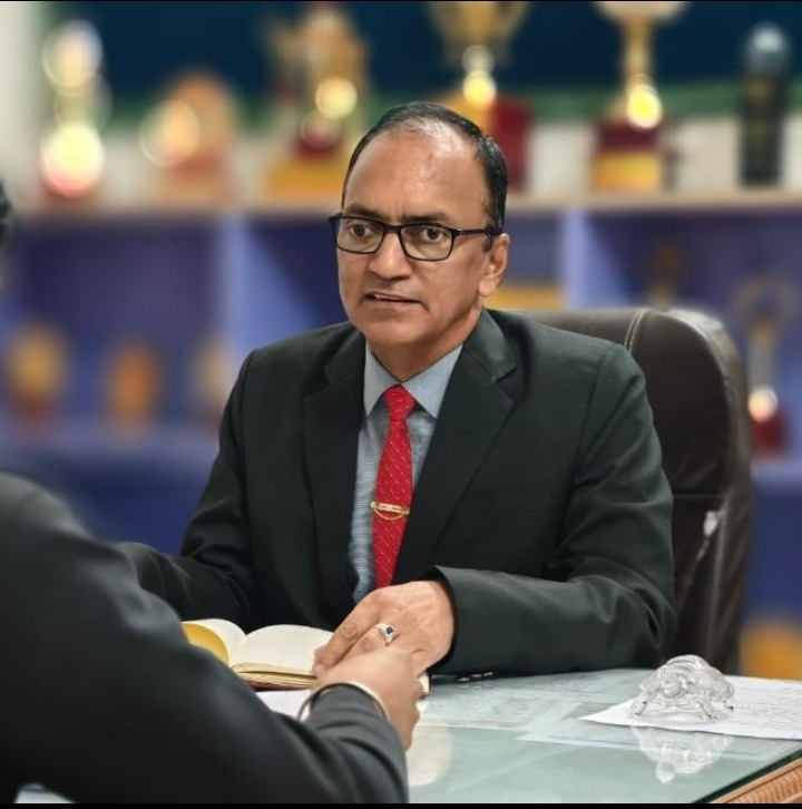 Yogesh Vaidya author 1001 AI Prompts for MUN